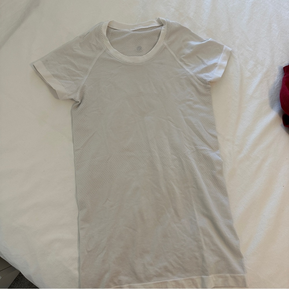 Lululemon white swiftly tee